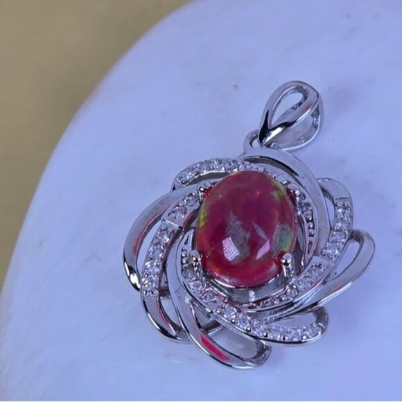 925 Sterling Silver Pendant with Naural Red Opal Gem & Cz - Picture 7 of 7